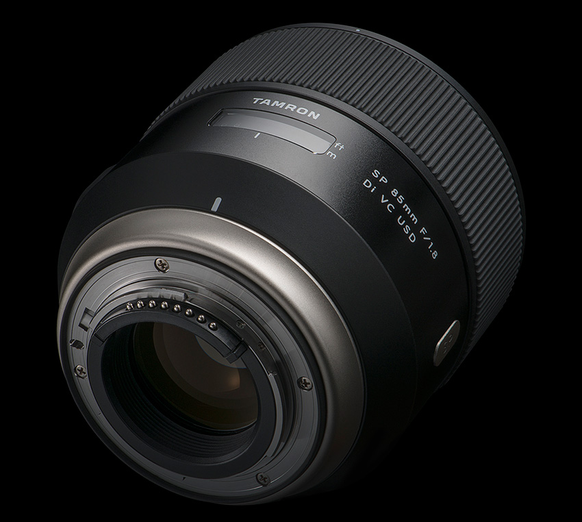 TAMRON  SP 85mm F1.8 Di VC USD